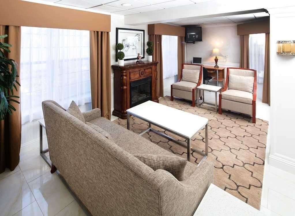 Red Lion Inn & Suites Auburn İç mekan fotoğraf