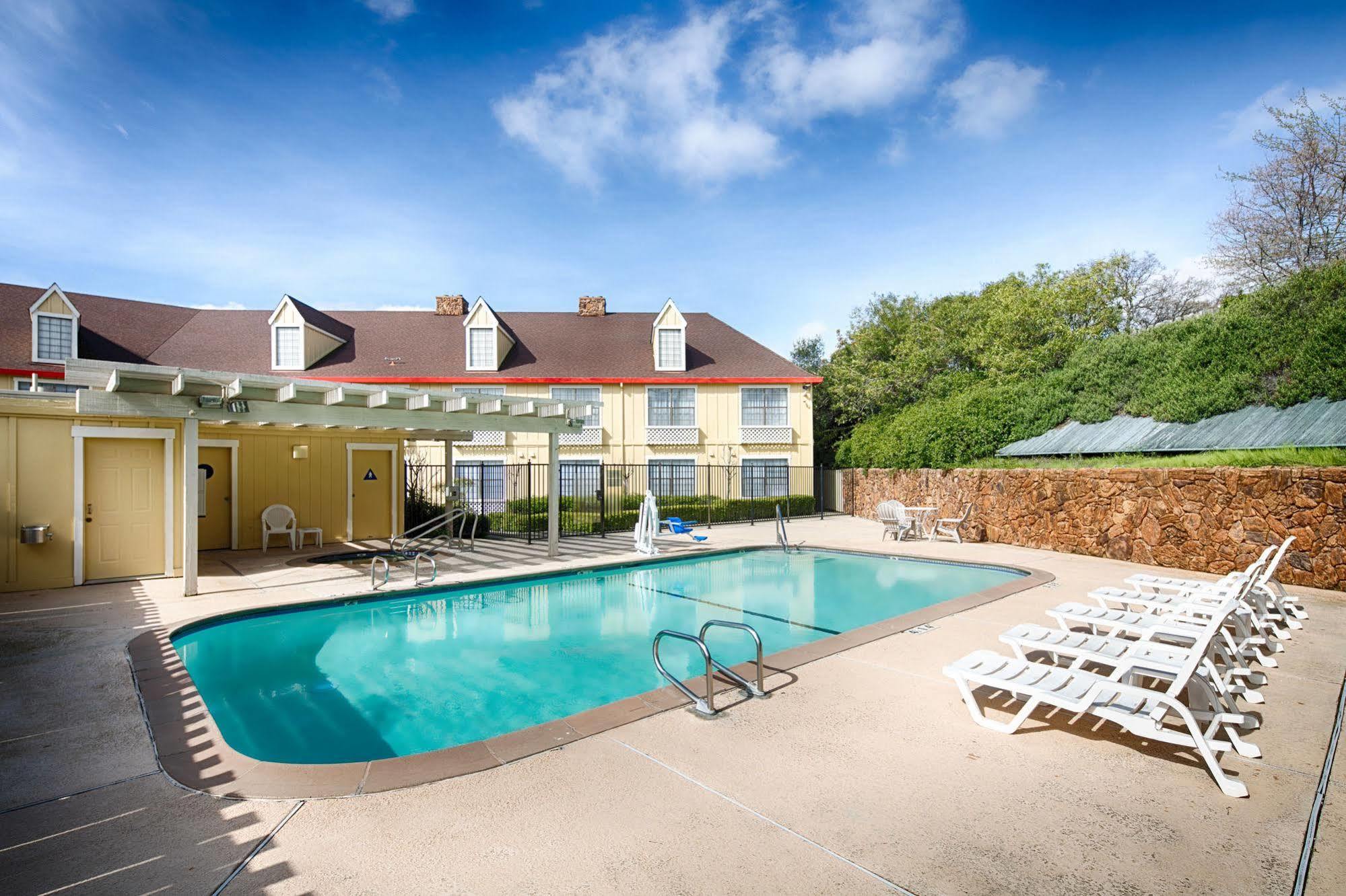 Red Lion Inn & Suites Auburn Dış mekan fotoğraf